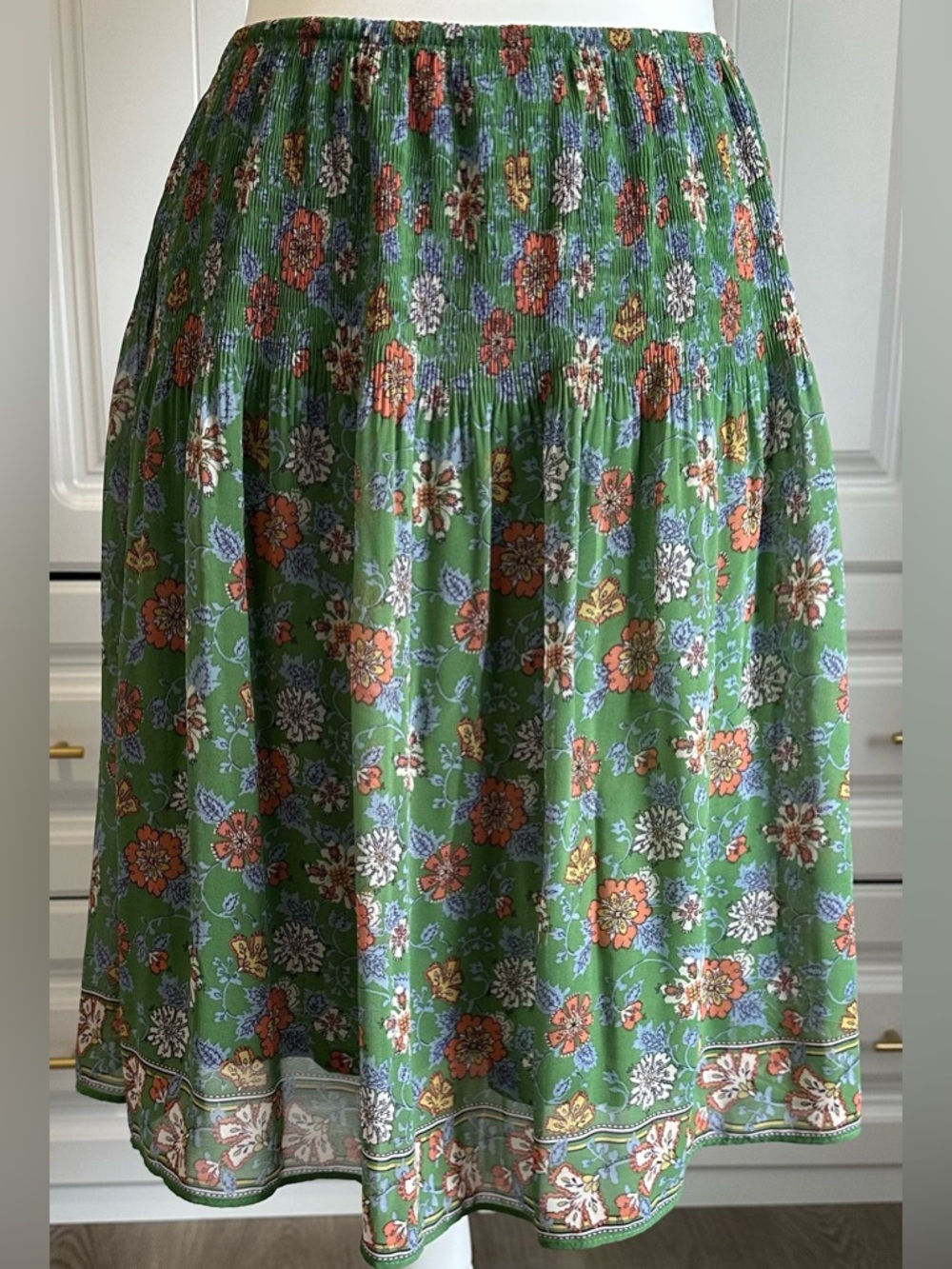 Max Studio Green Floral Skirt Size Medium